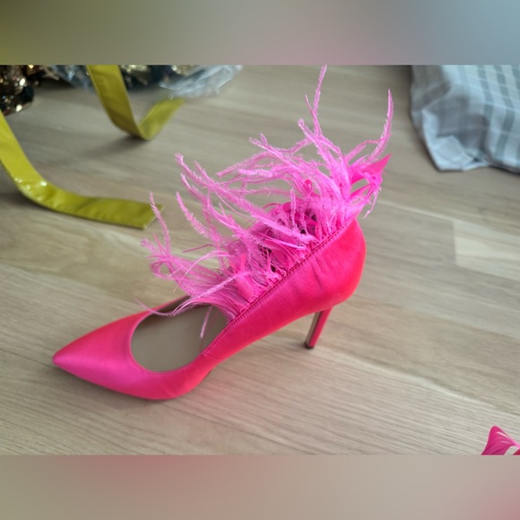 Pink Ostrich Feather Heels - Picture 3 of 8